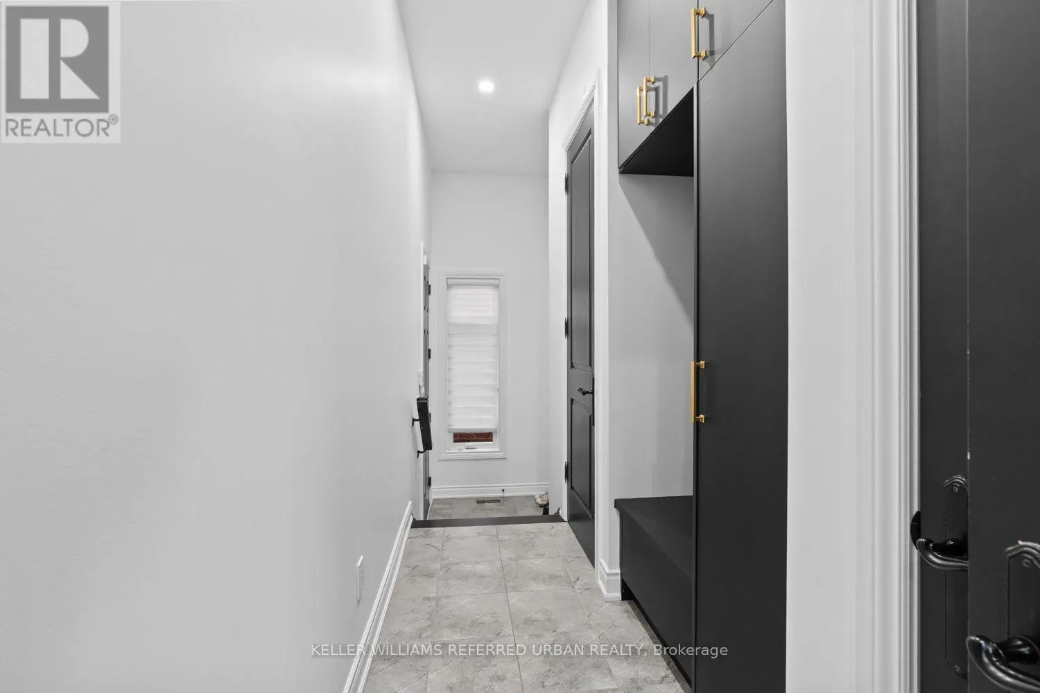 4 BASIL RIDGE COURT
