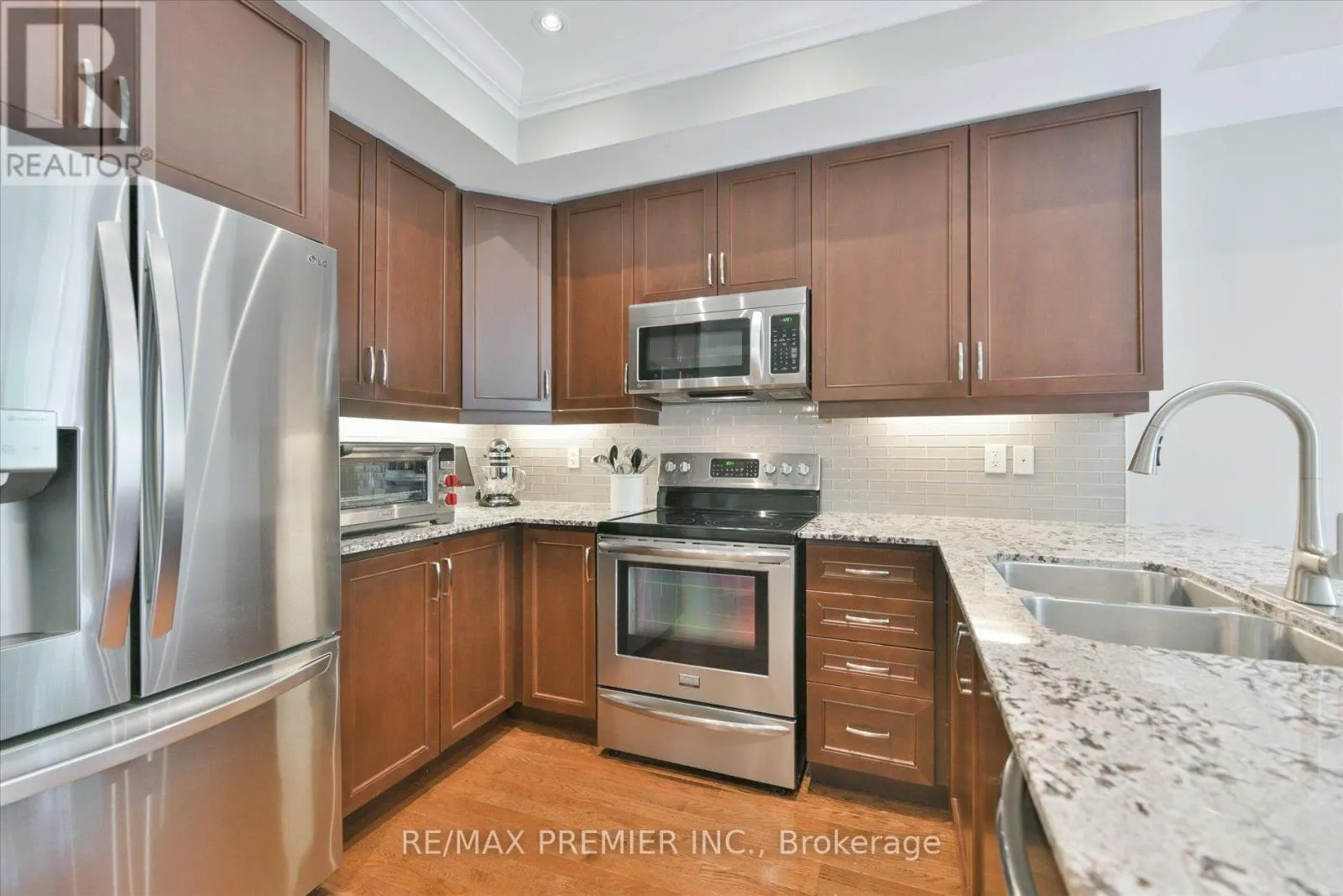 114 - 1331 MAJOR MACKENZIE DRIVE