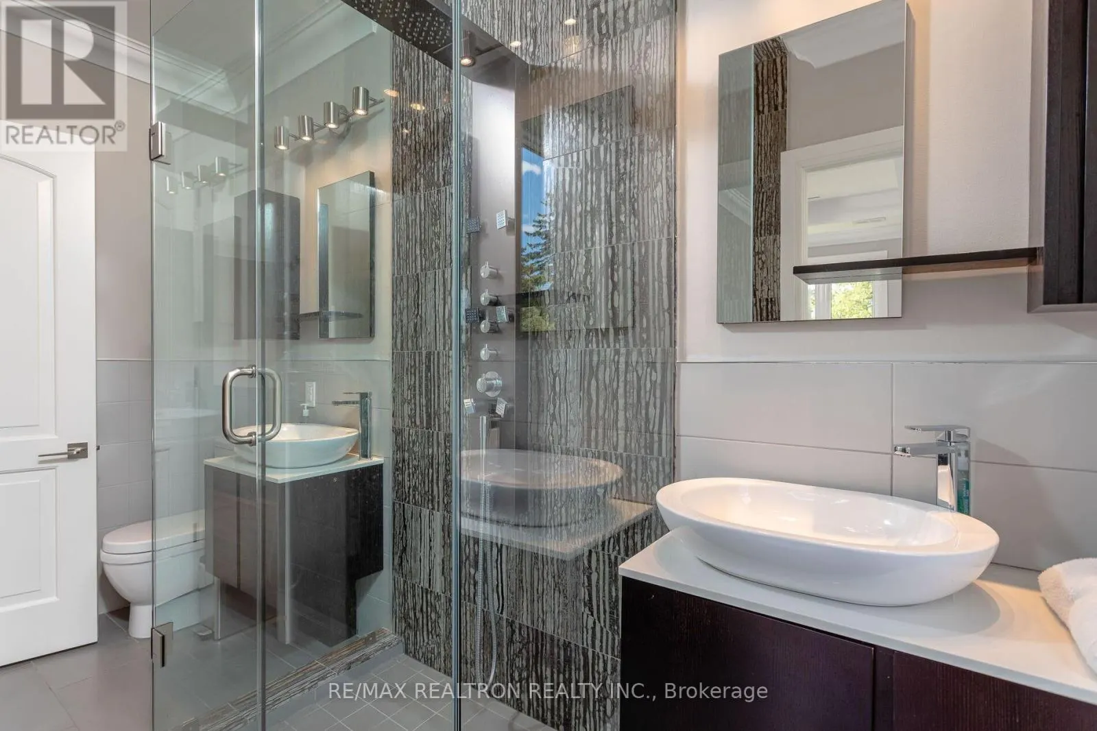 3 OAKBANK ROAD