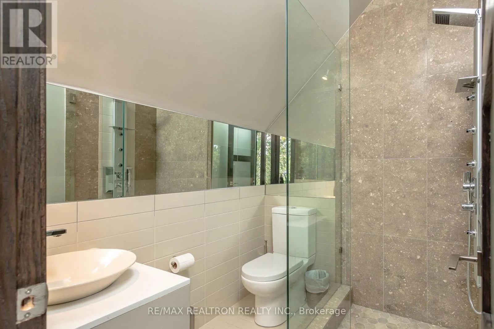 3 OAKBANK ROAD