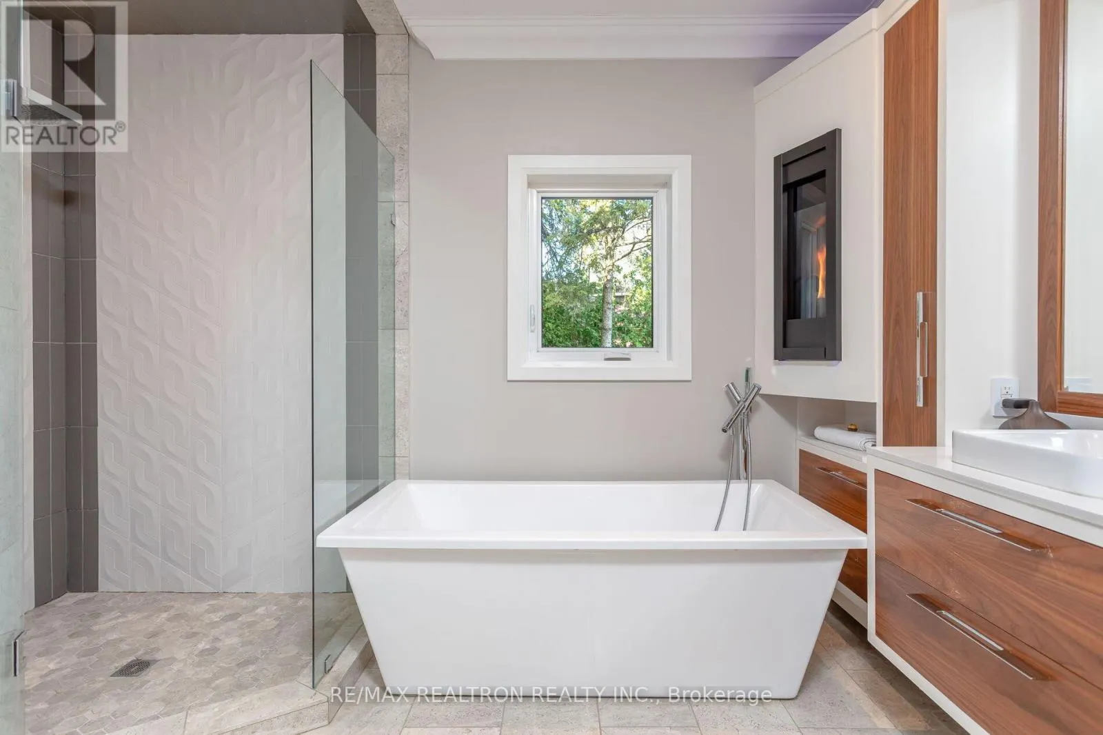3 OAKBANK ROAD