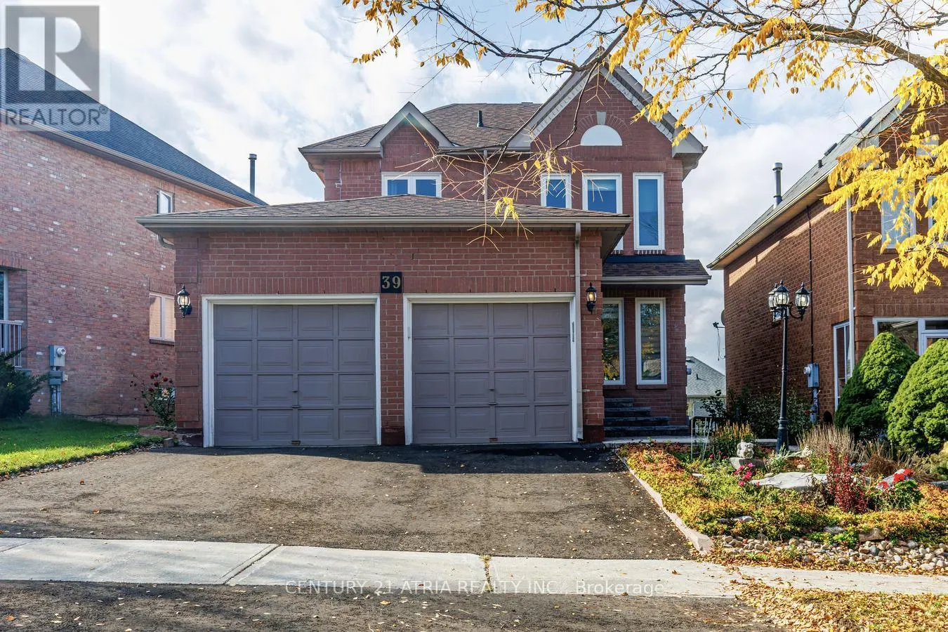 39 CHISWICK CRESCENT