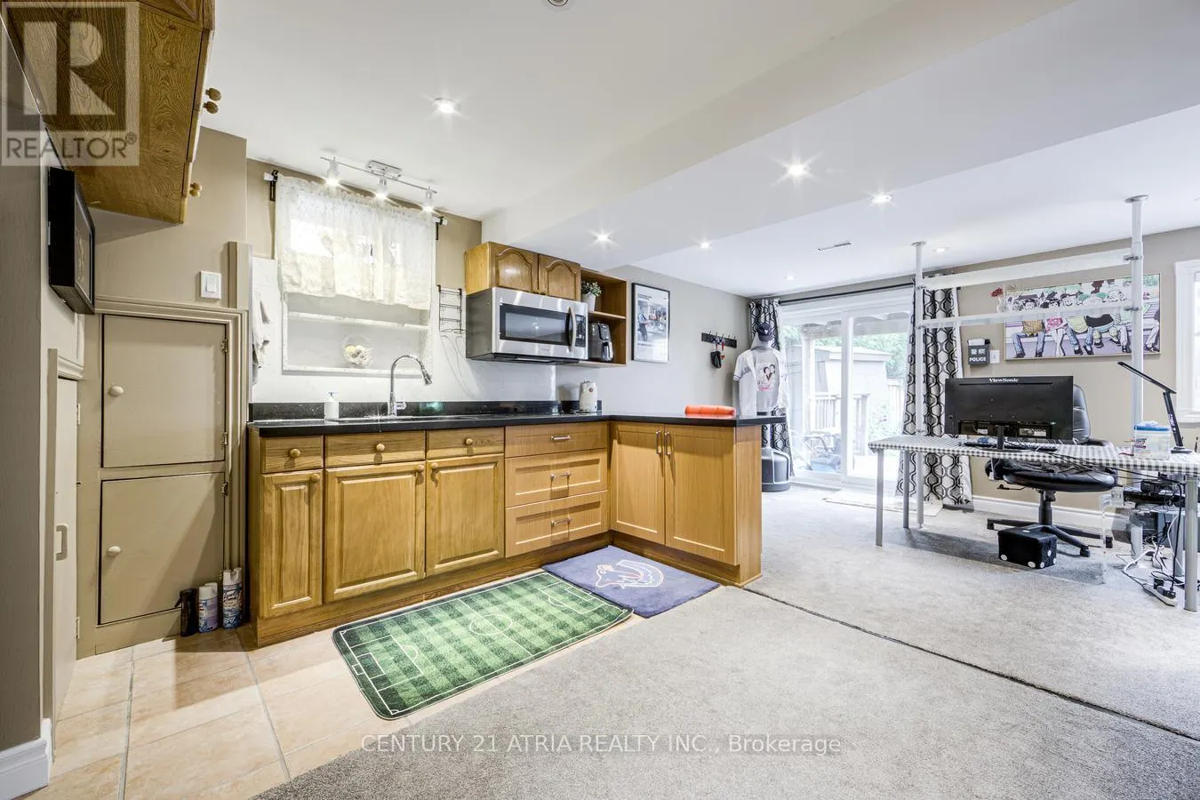 39 CHISWICK CRESCENT