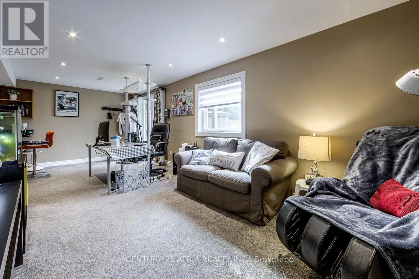 39 CHISWICK CRESCENT