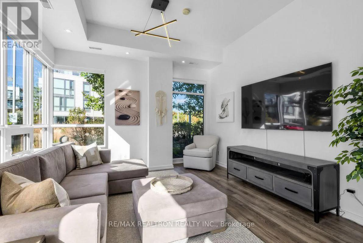 11 - 233 BROWARD WAY
