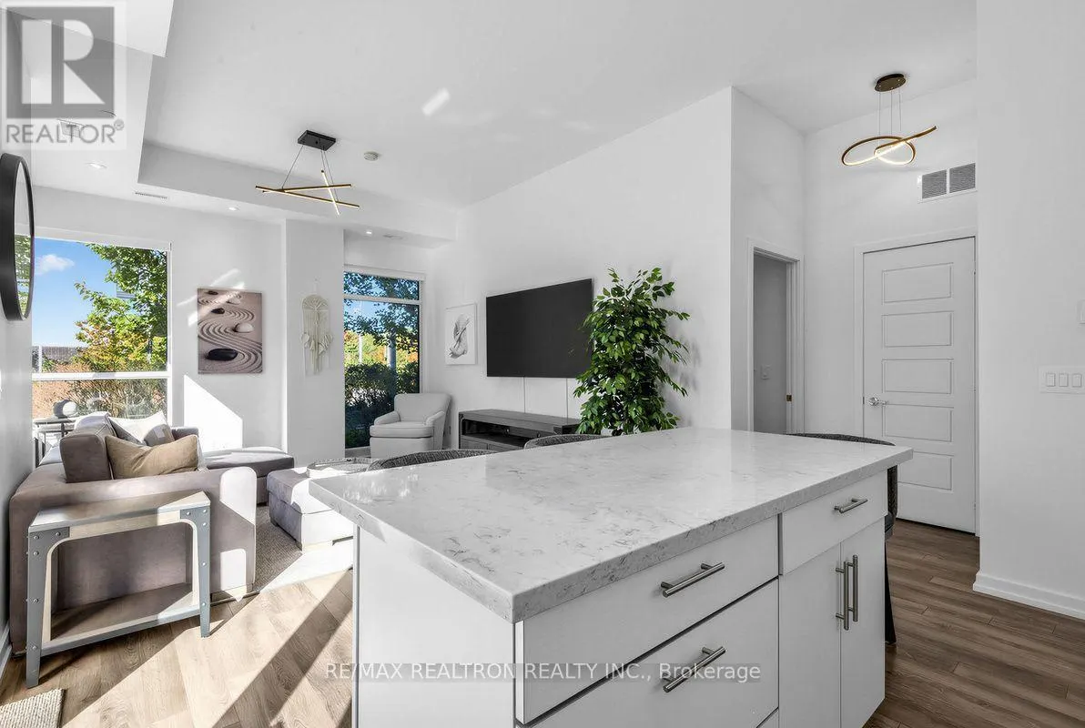 11 - 233 BROWARD WAY
