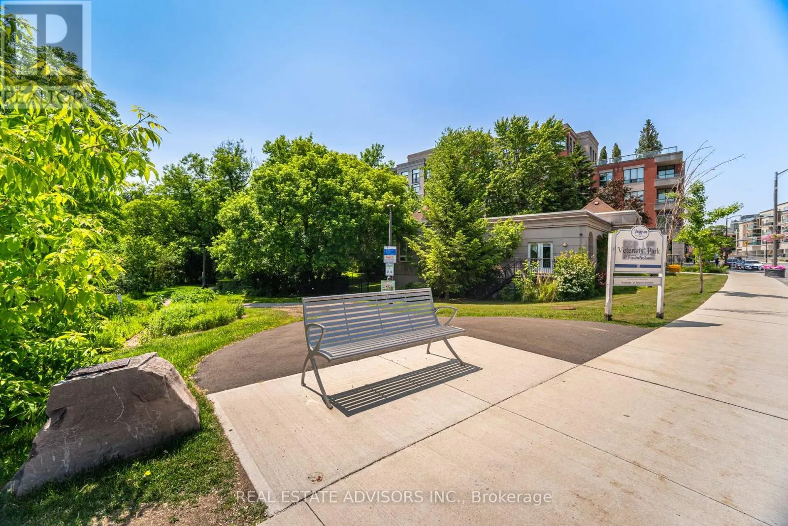 313 - 53 WOODBRIDGE AVENUE