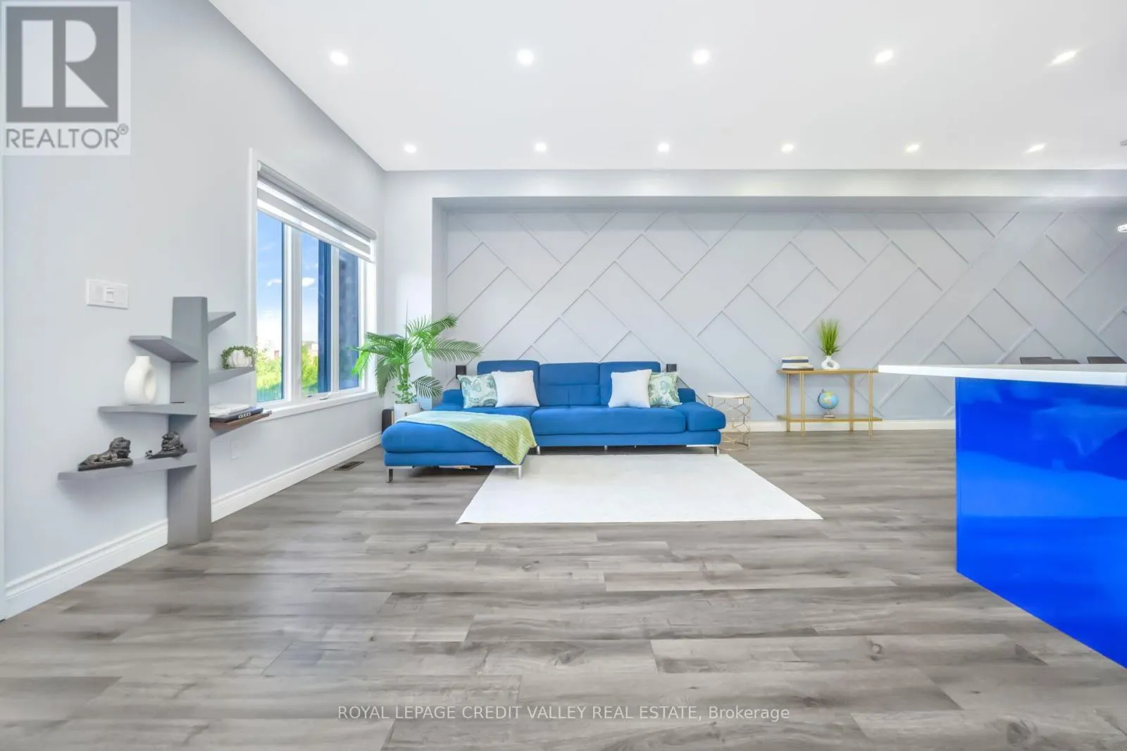 336 ELYSE COURT