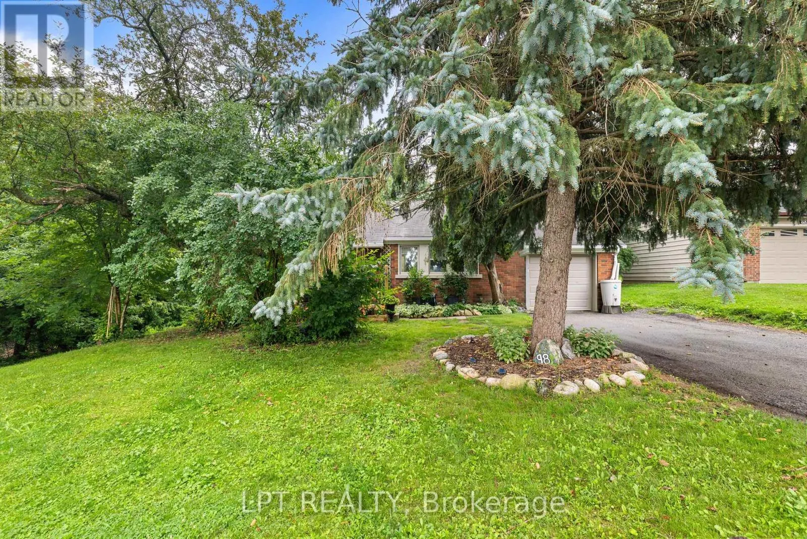98 DON MOR DRIVE