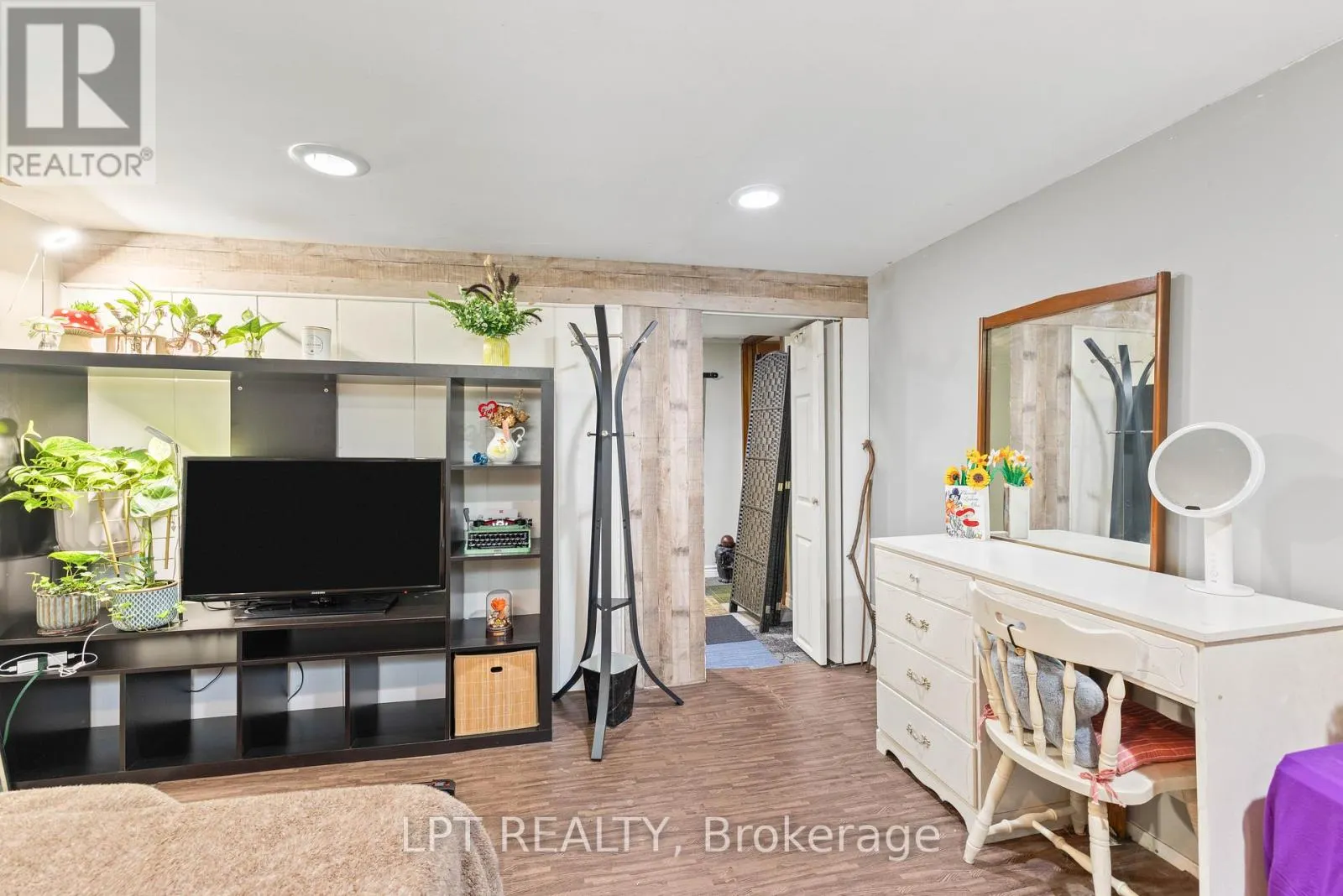 98 DON MOR DRIVE