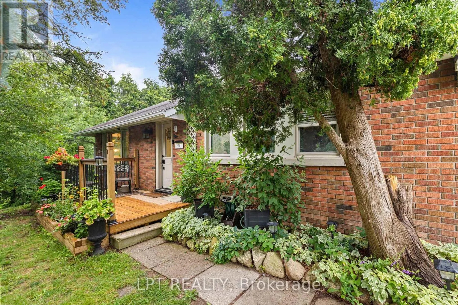 98 DON MOR DRIVE