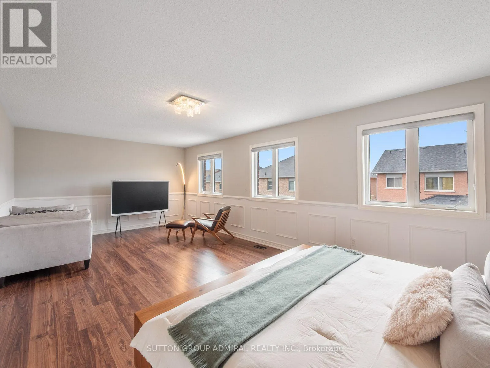 40 TRUDEAU DRIVE