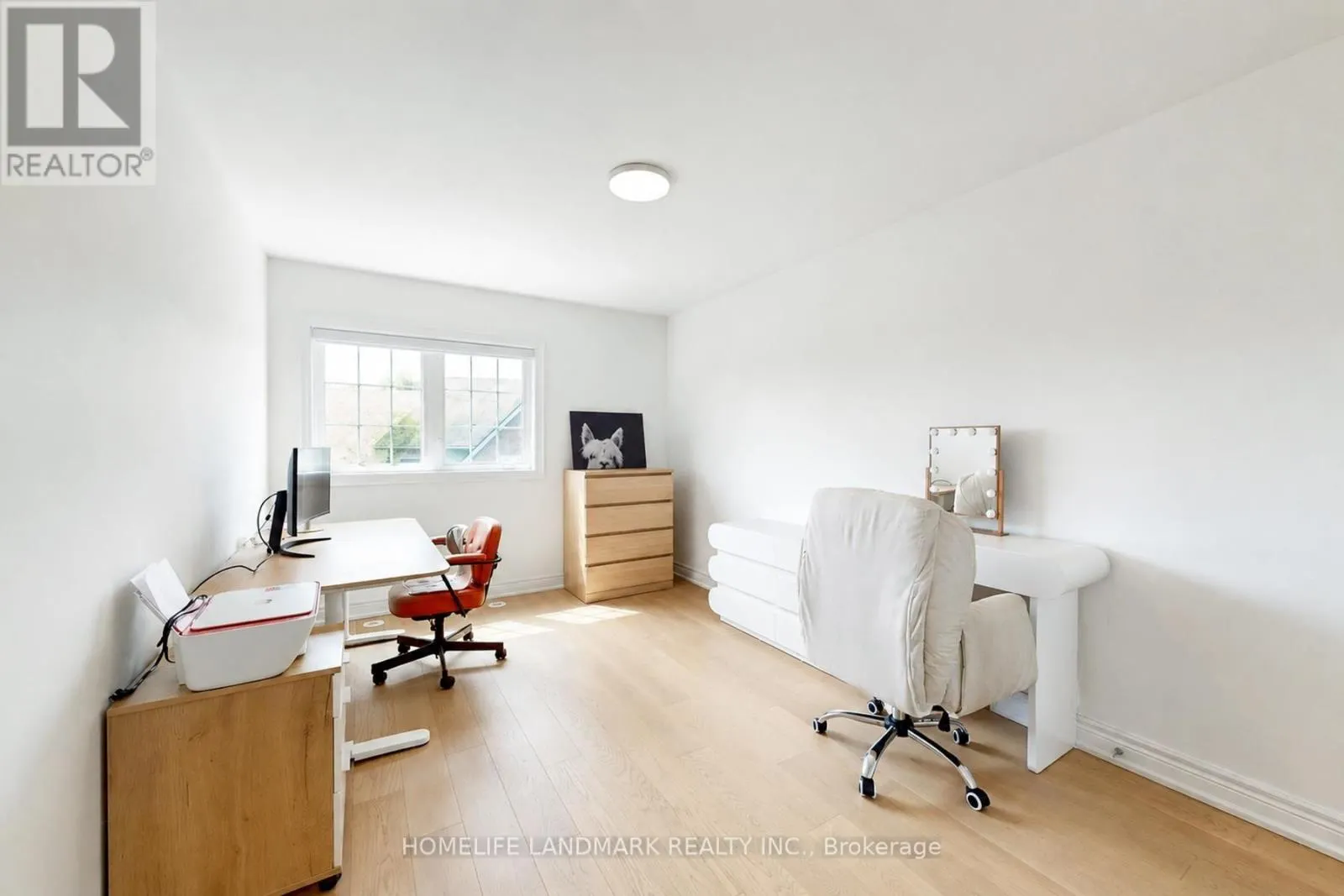 27 - 8900 BATHURST STREET