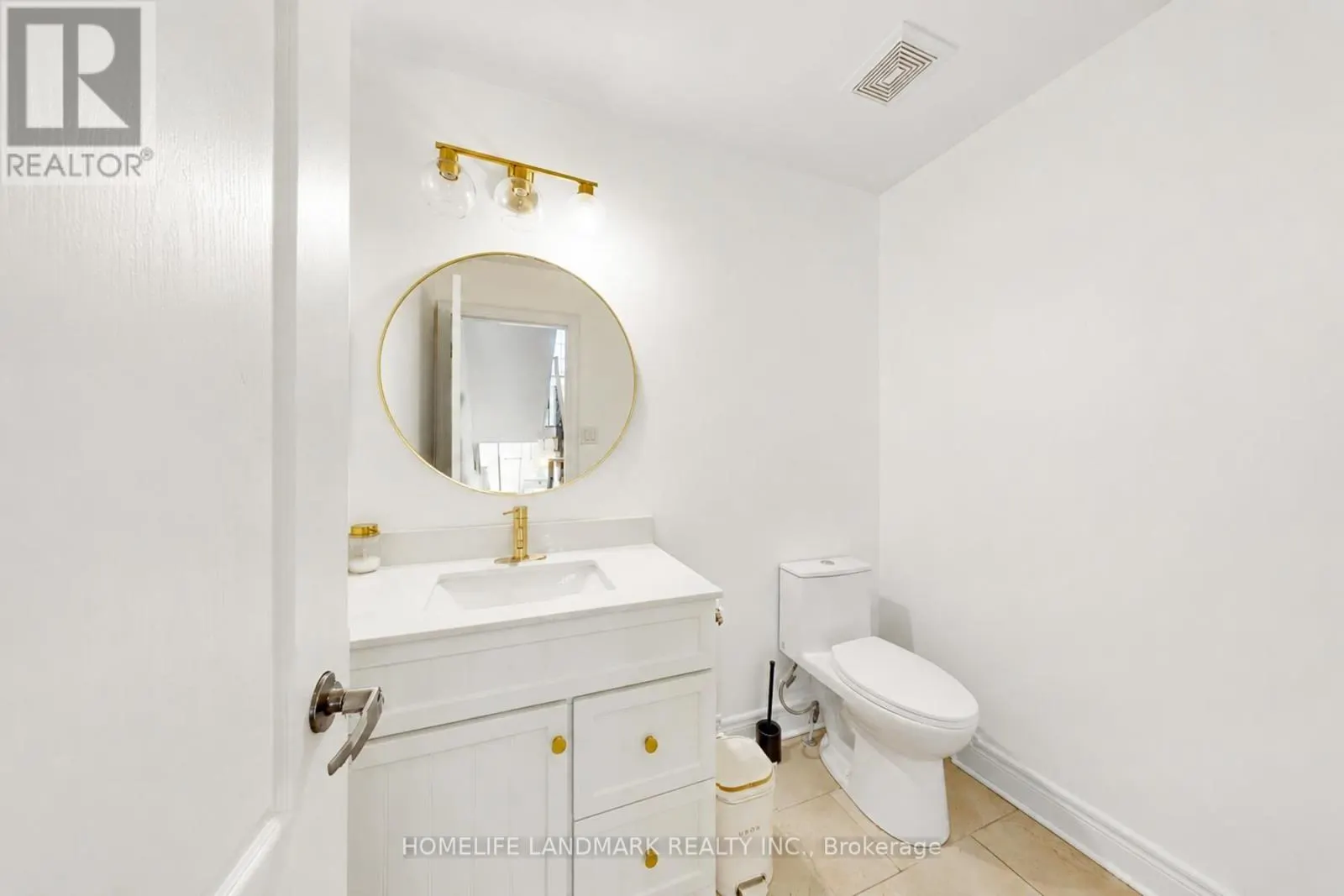 27 - 8900 BATHURST STREET