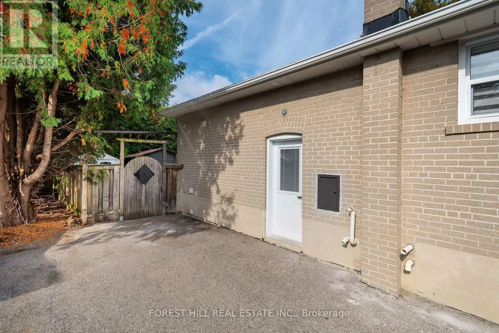 120 CHERRYWOOD DRIVE