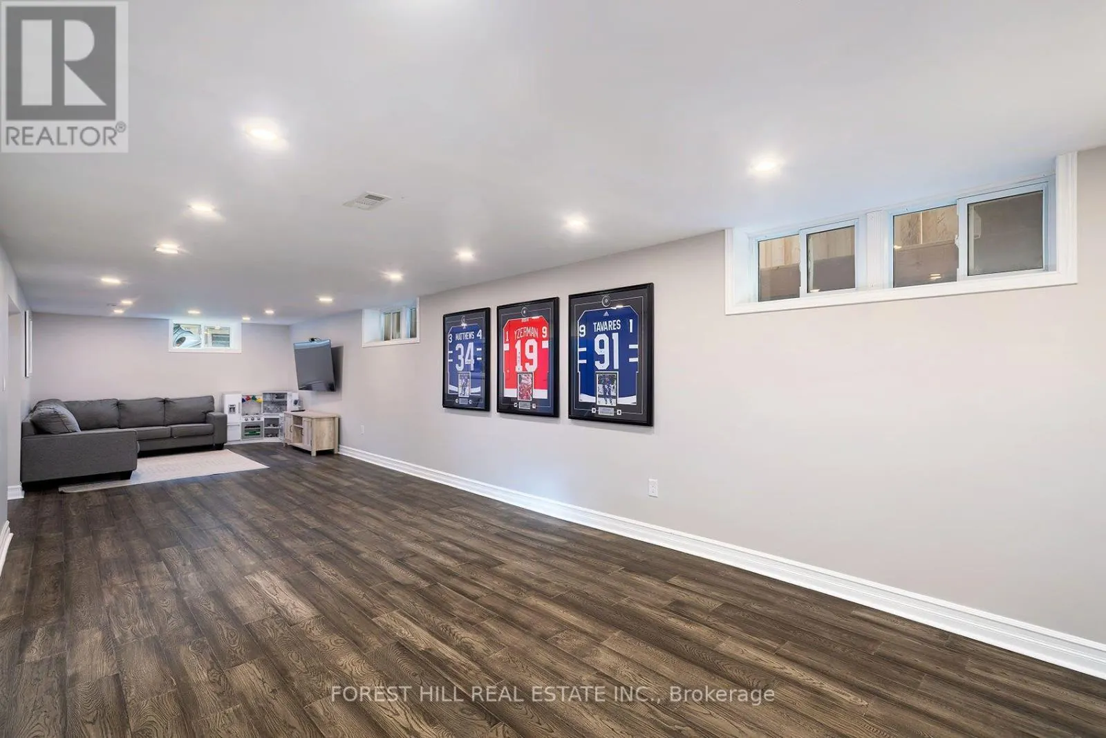 120 CHERRYWOOD DRIVE