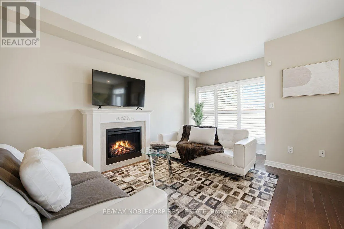 37 - 8900 BATHURST STREET