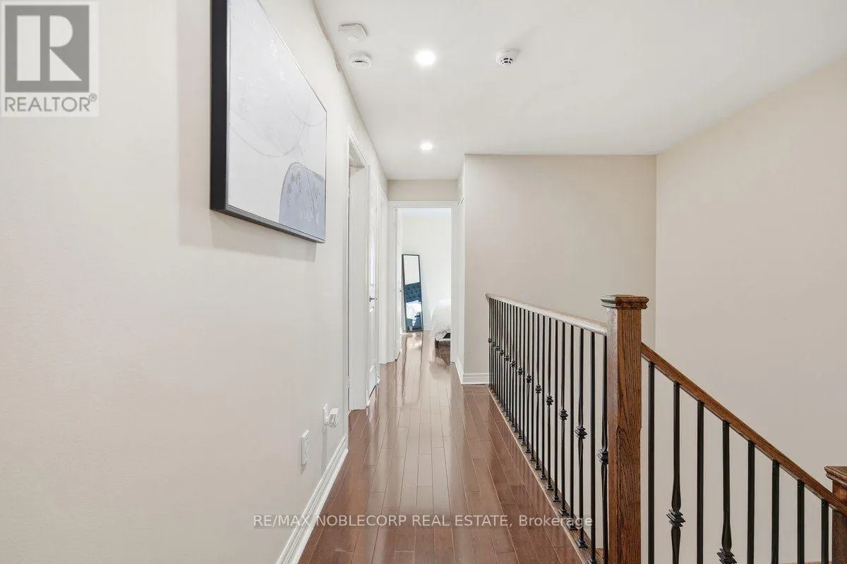 37 - 8900 BATHURST STREET