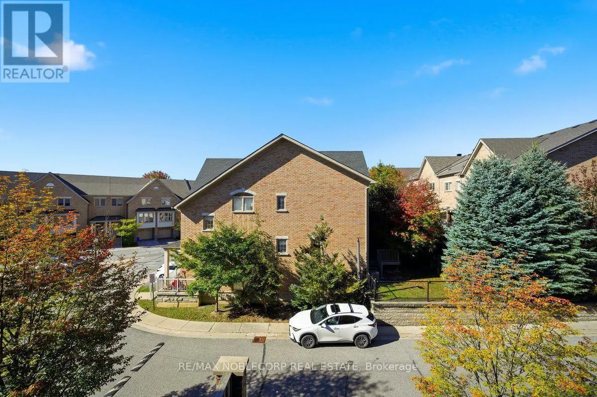 37 - 8900 BATHURST STREET