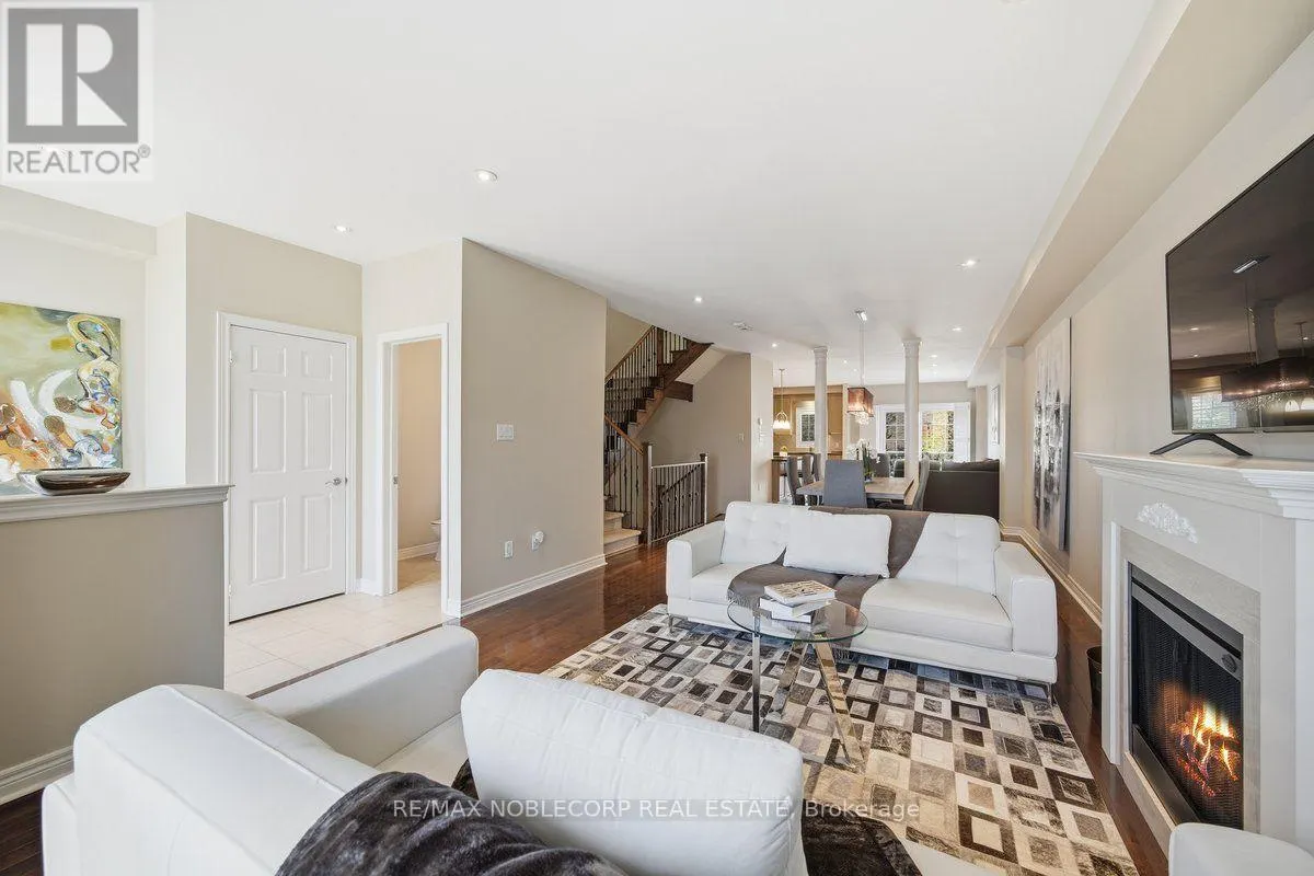 37 - 8900 BATHURST STREET