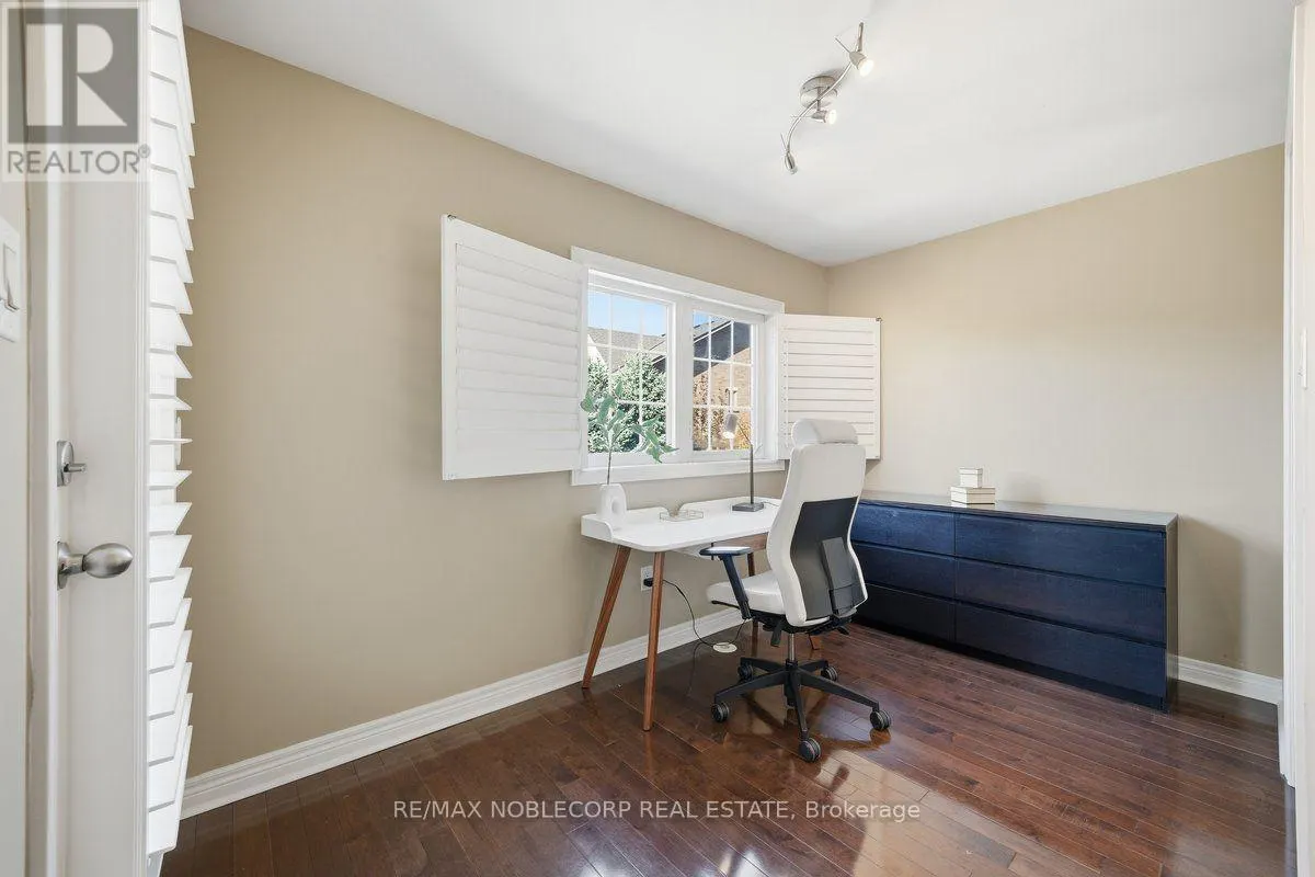37 - 8900 BATHURST STREET