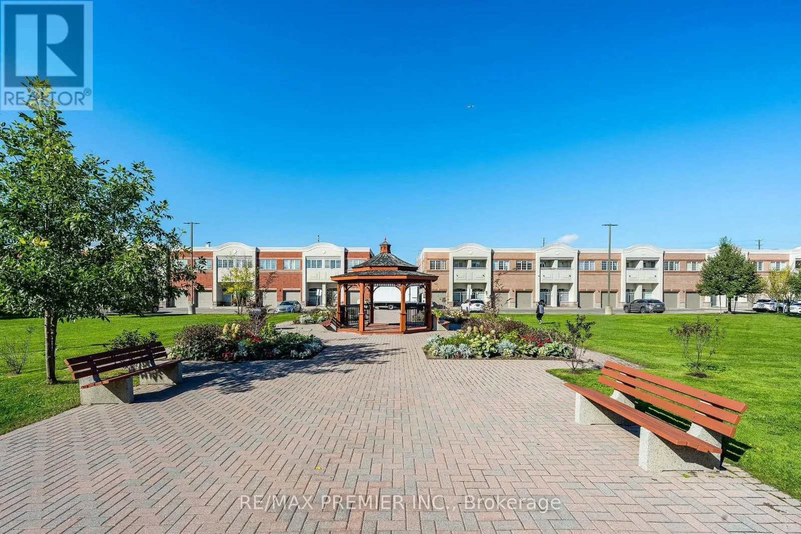 304 - 9451 JANE STREET