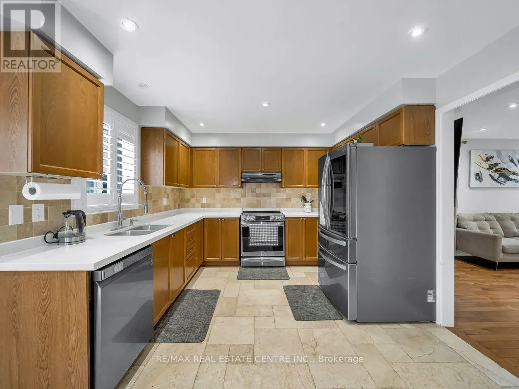 1244 LAURAND STREET