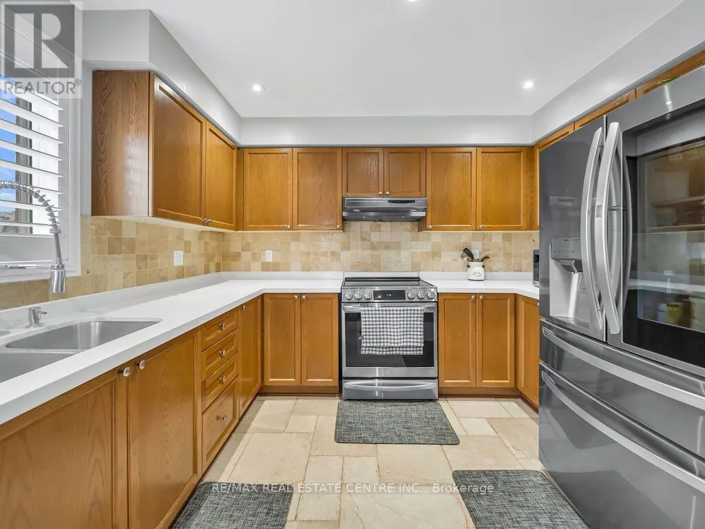 1244 LAURAND STREET