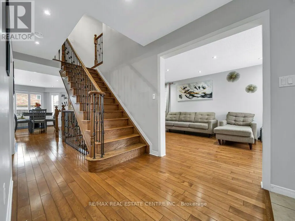 1244 LAURAND STREET