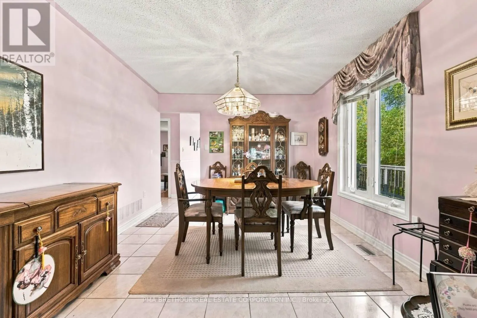 18 DEERGLEN TERRACE