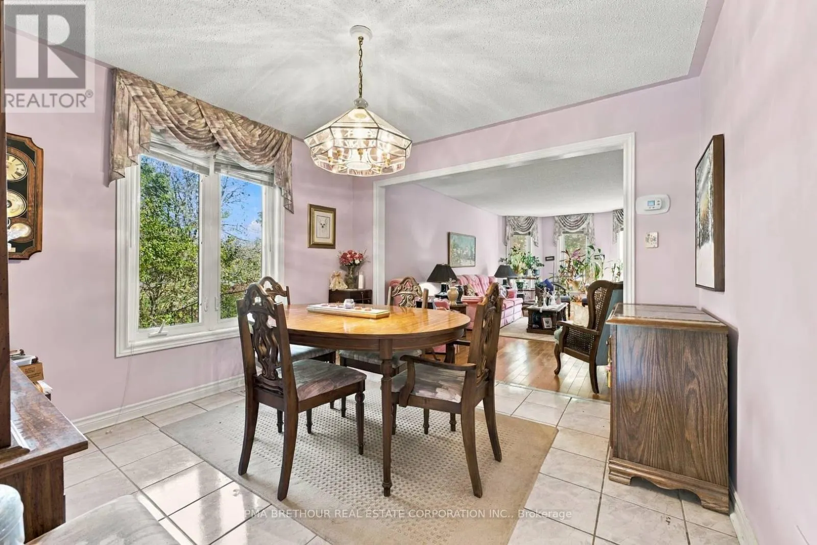 18 DEERGLEN TERRACE