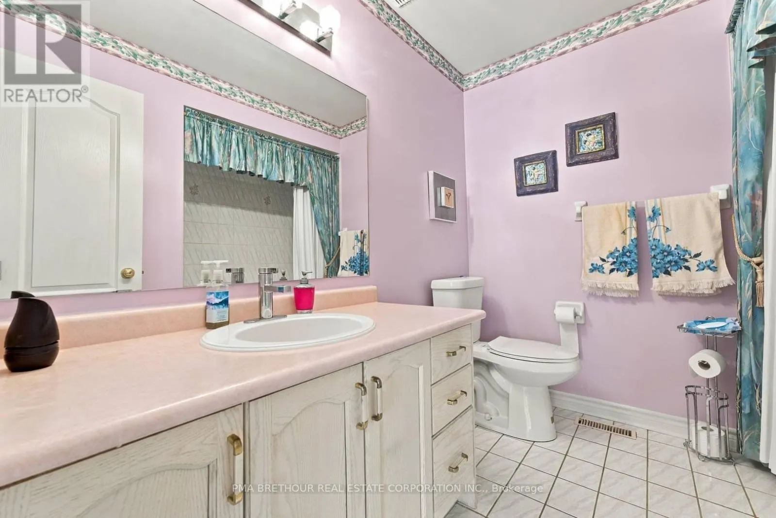 18 DEERGLEN TERRACE