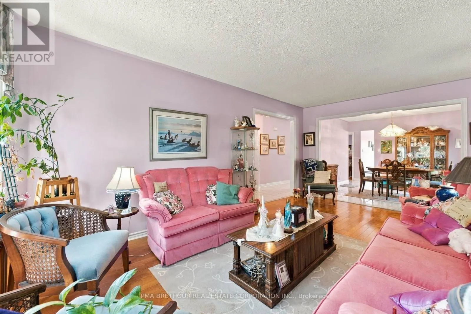 18 DEERGLEN TERRACE