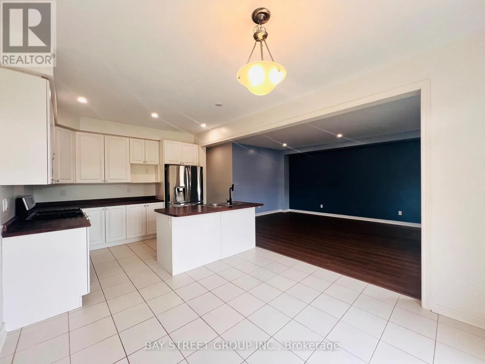 81 SUTCLIFFE WAY