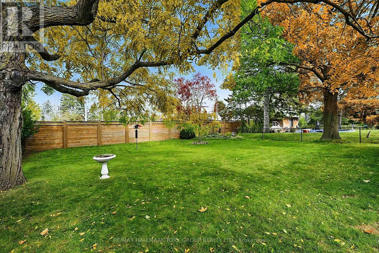 80 FAIRWAY DRIVE