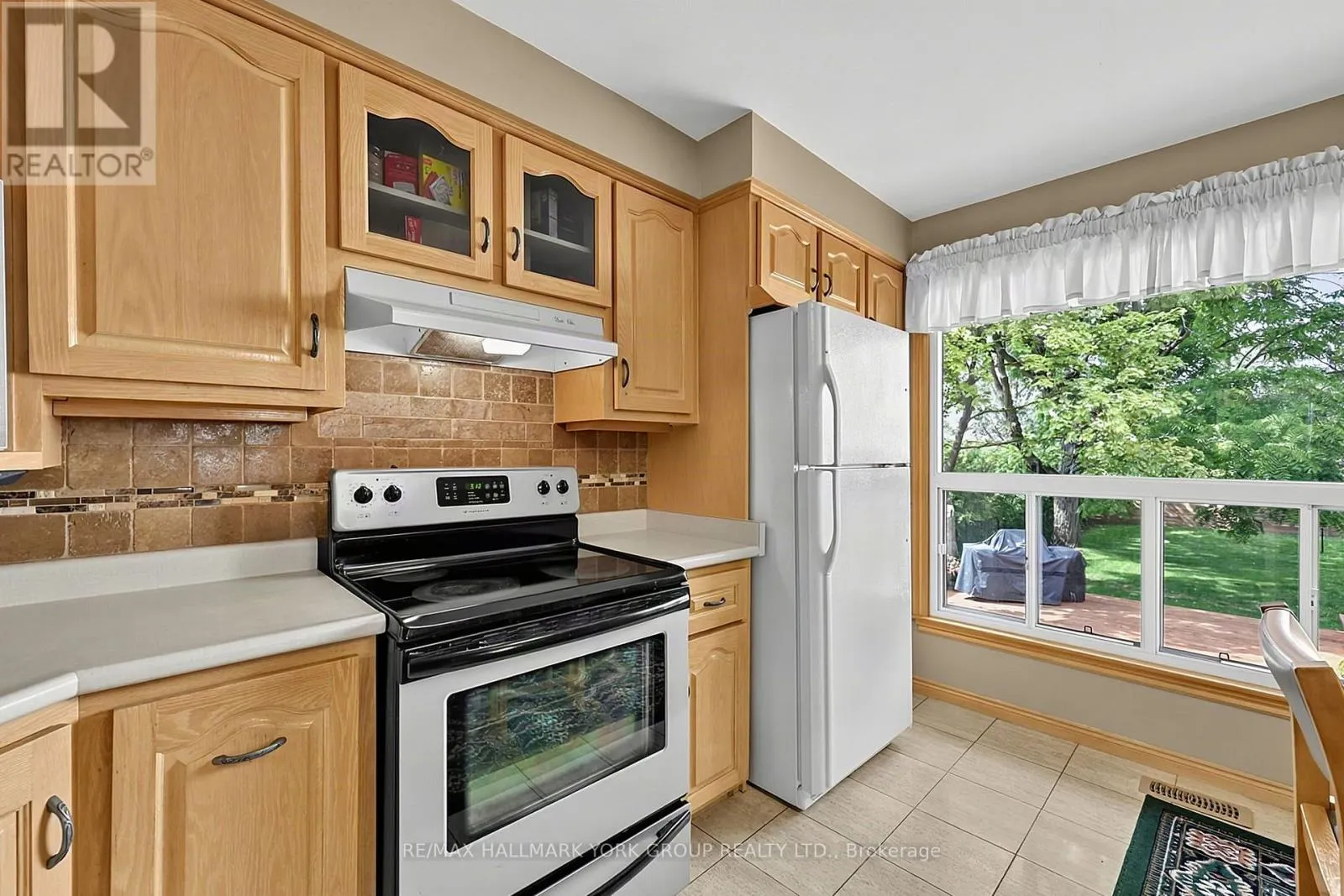 80 FAIRWAY DRIVE