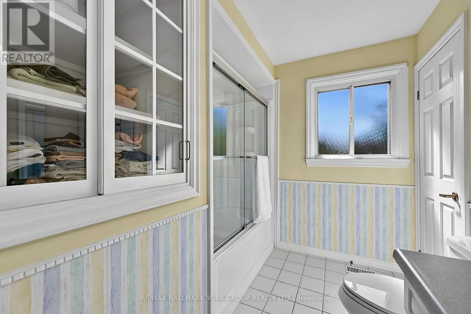 80 FAIRWAY DRIVE