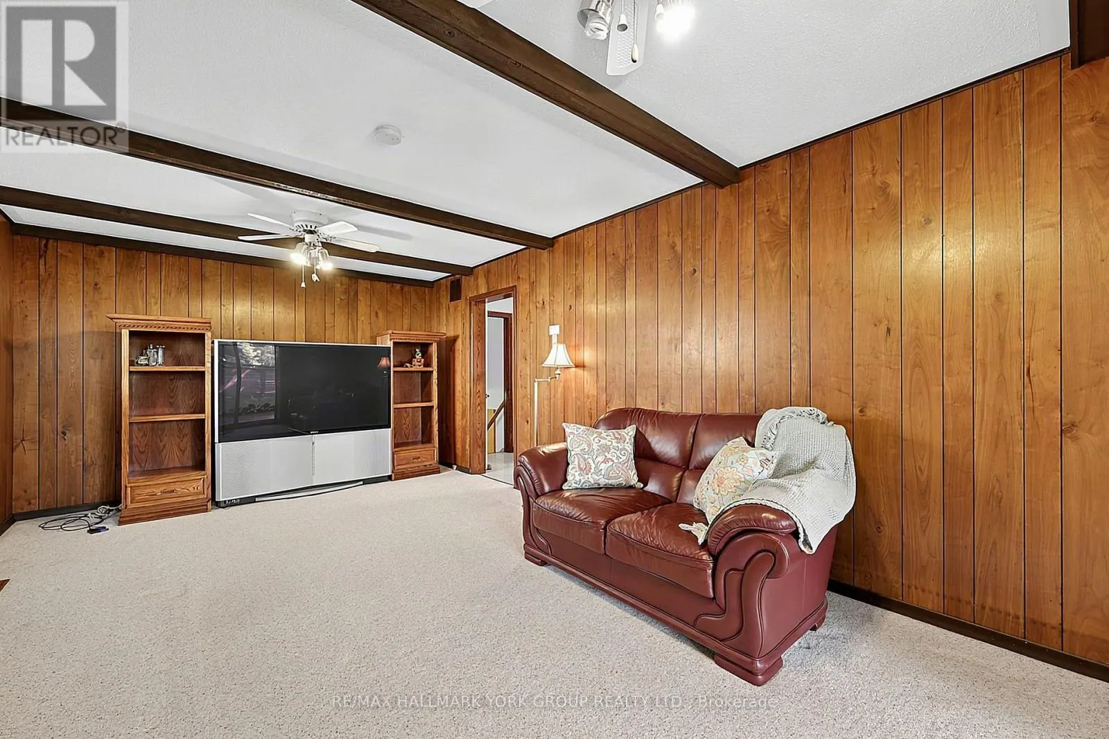 80 FAIRWAY DRIVE