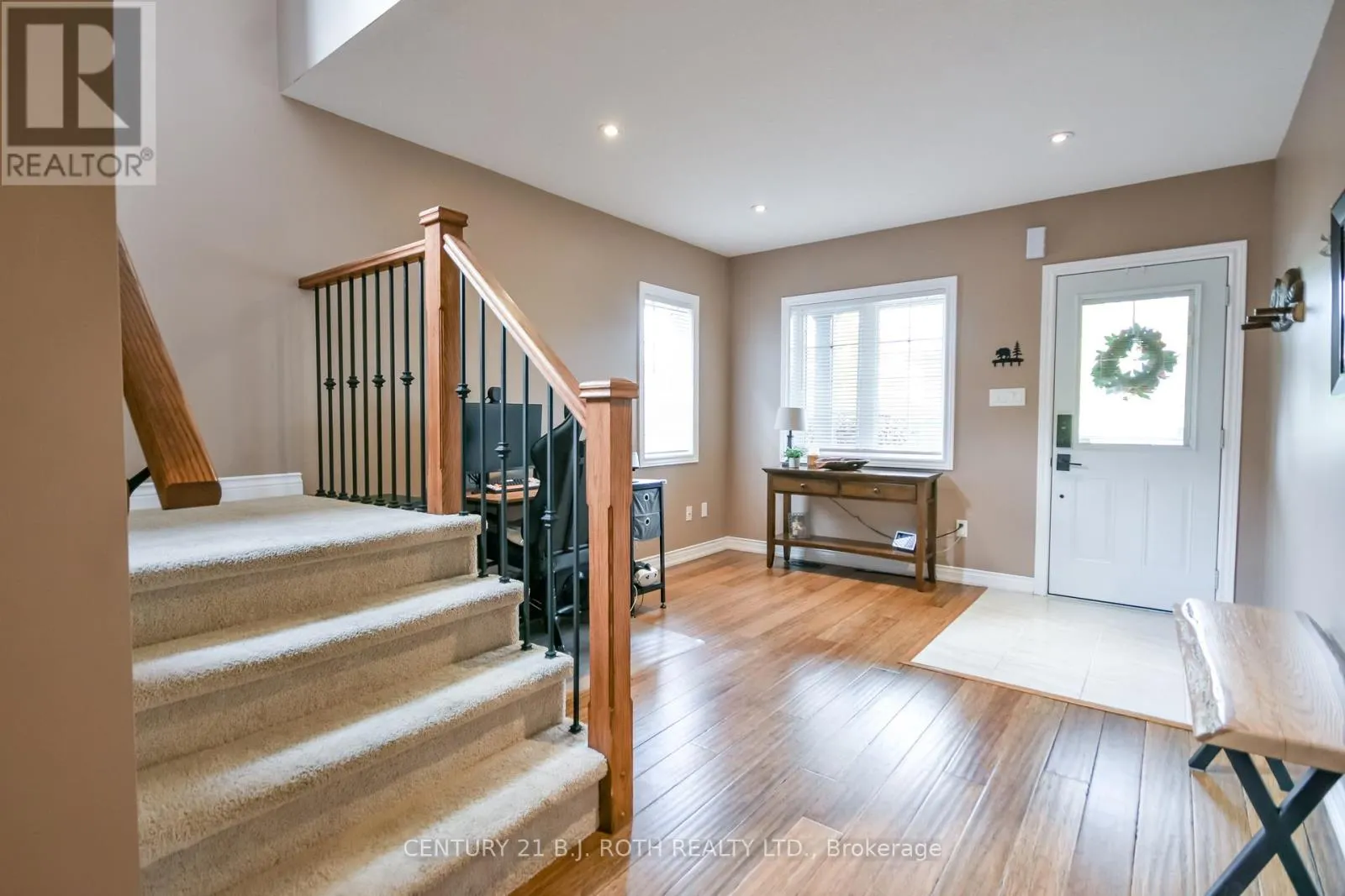 114 STONEMOUNT CRESCENT