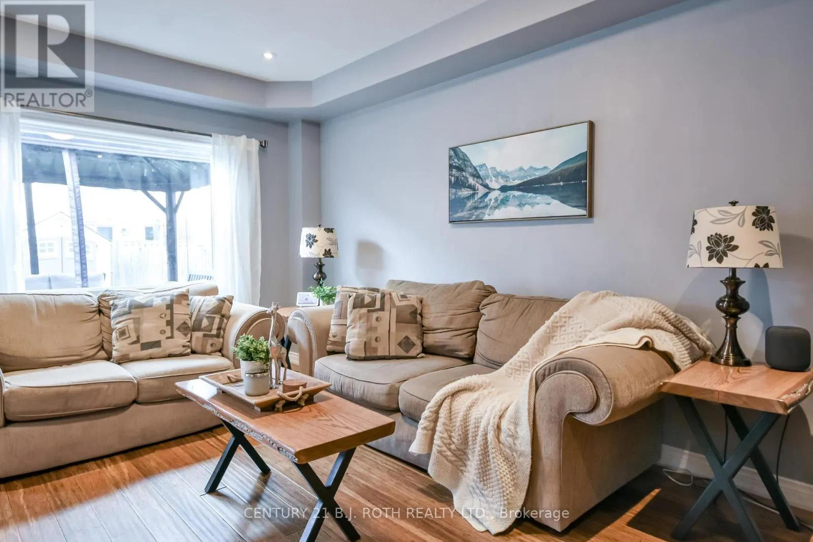 114 STONEMOUNT CRESCENT