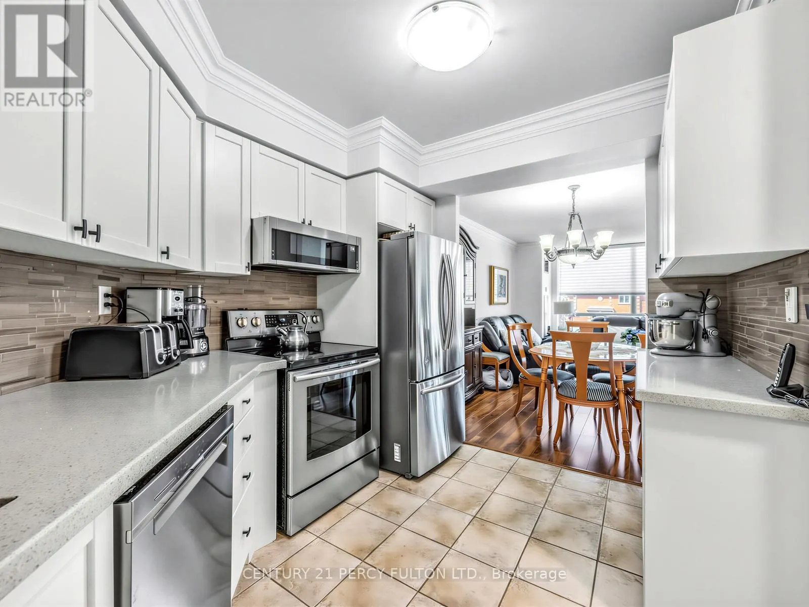 201 - 745 NEW WESTMINSTER DRIVE