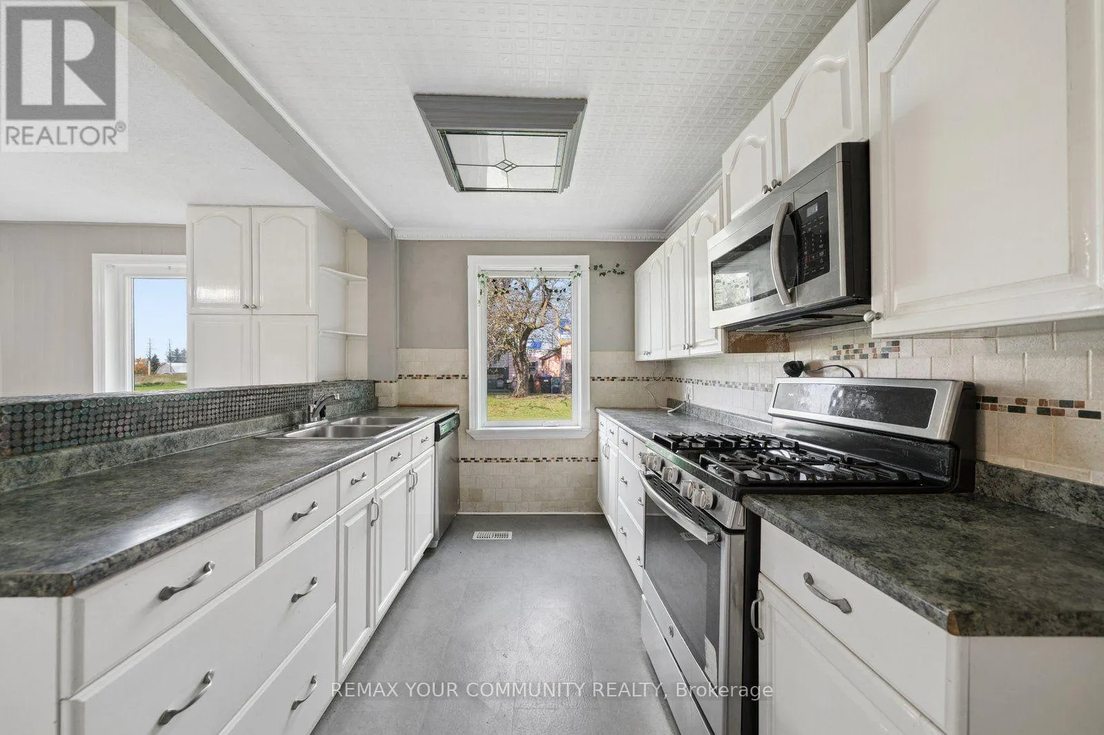 5440 YONGE STREET