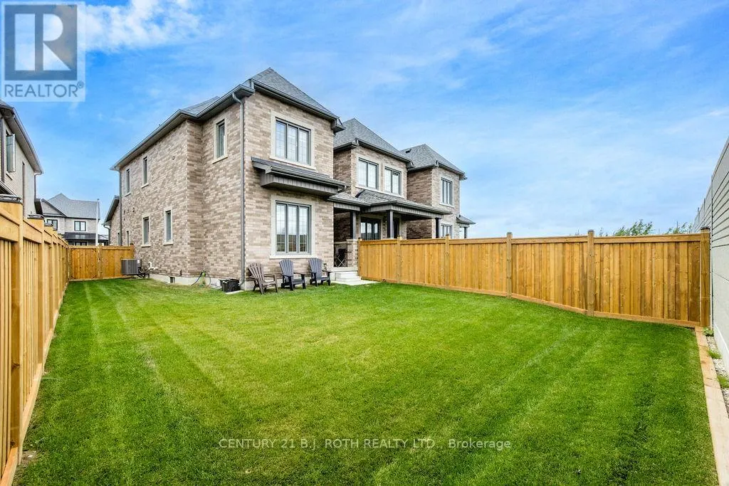 34 KIERNAN CRESCENT N