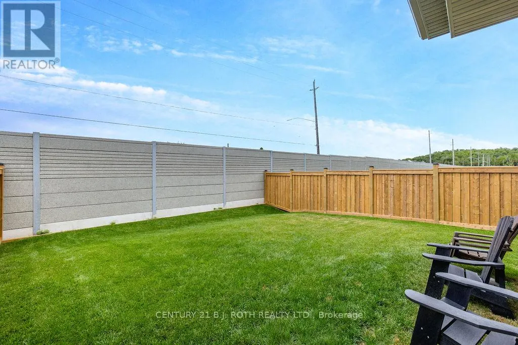 34 KIERNAN CRESCENT N