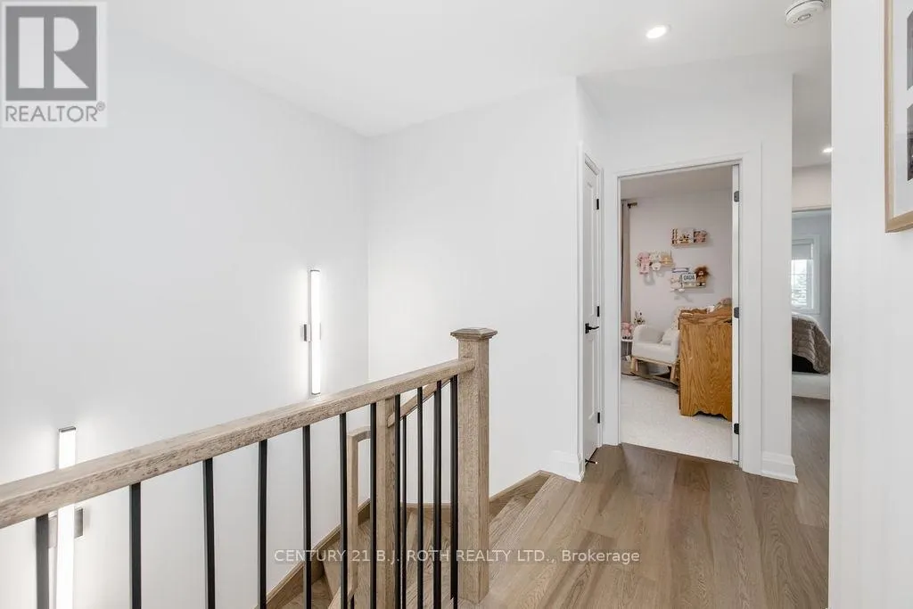 34 KIERNAN CRESCENT N