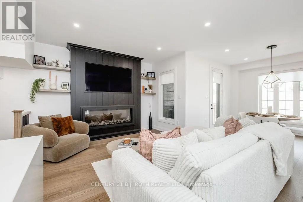 34 KIERNAN CRESCENT N