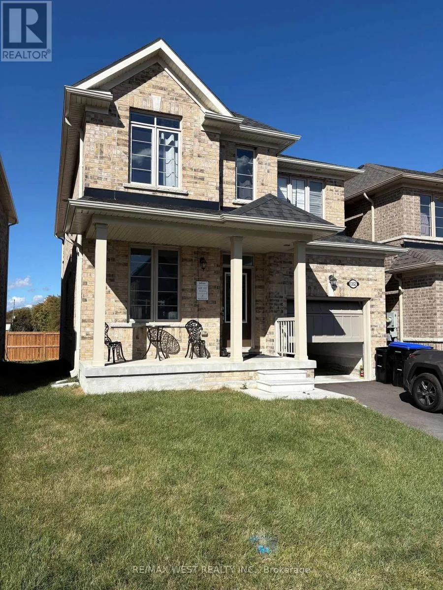1352 DAVIS LOOP CIRCLE