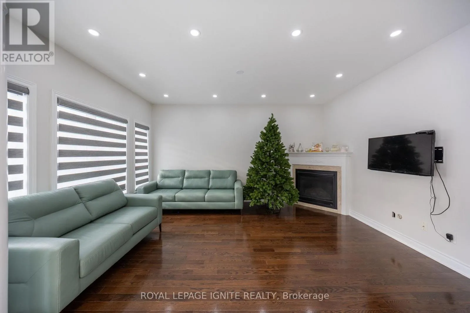 96 MAVERICK CRESCENT