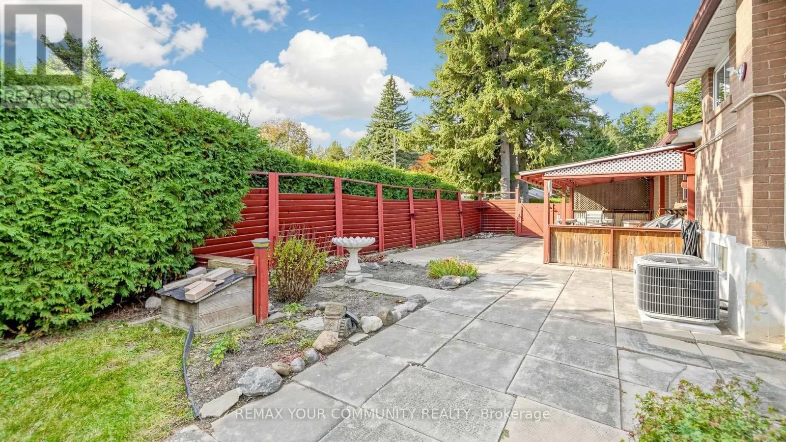 43 SEATON DRIVE