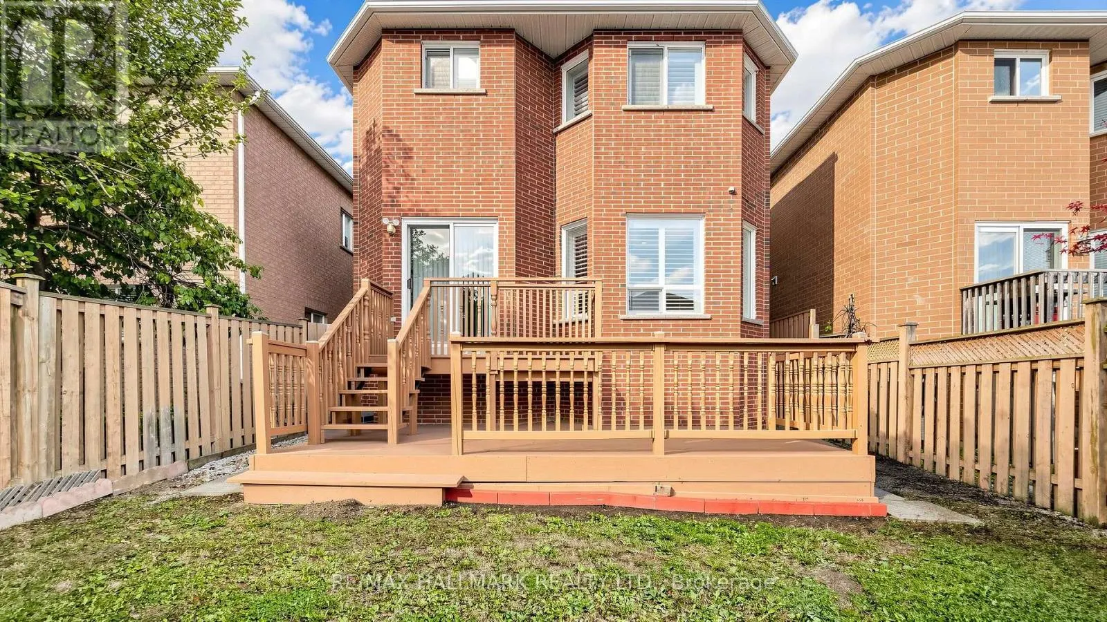 336 ST JOAN OF ARC AVENUE